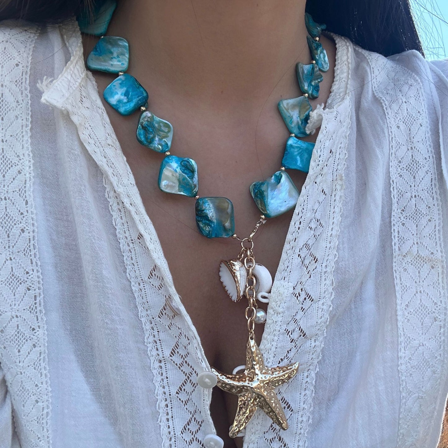 Sweet Geometric Star Zinc Alloy Plated Necklace with Irregular Shell and Starfish Pendant for Women