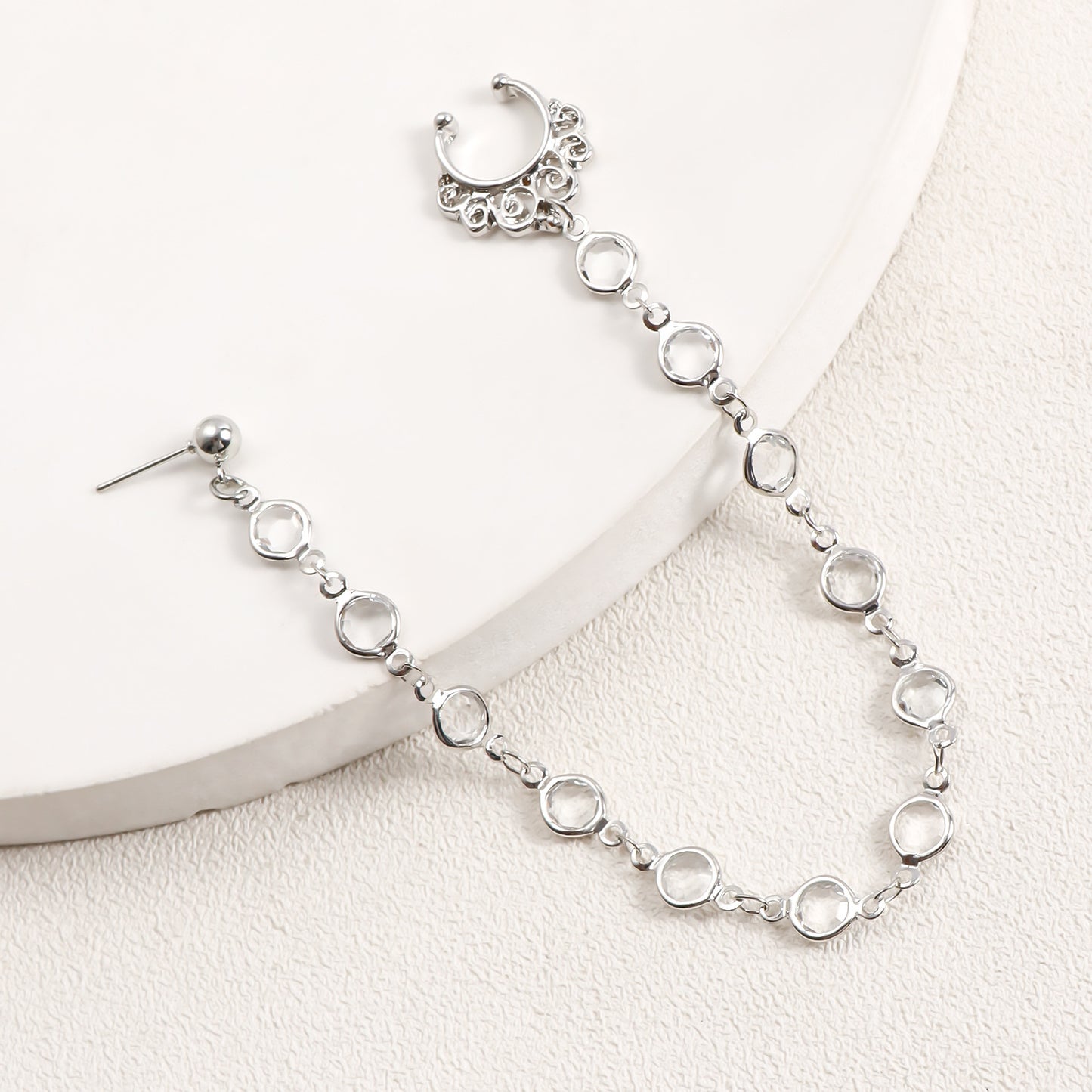 Minimalist Ethnic Geometric Metal Nose Chain with Rhinestone Plated Finish for Unisex
