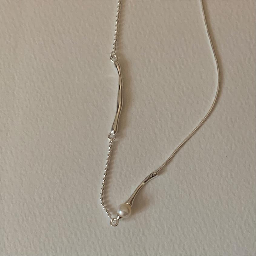 Minimalist Geometric Pearl Necklace in 925 Sterling Silver with Plated Finish on Snake Chain