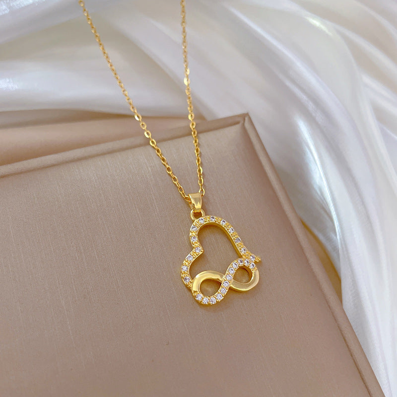 Collar con colgante de nariz de corazón en forma de 8 de acero de titanio de lujo para mujer con incrustaciones completas de diamantes de imitación, elegante cadena de clavícula