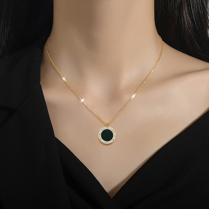 Minimalist Titanium Steel Geometric Agate Pendant Necklace for Women Gold-Plated Clavicle Chain Fashion Office Wear