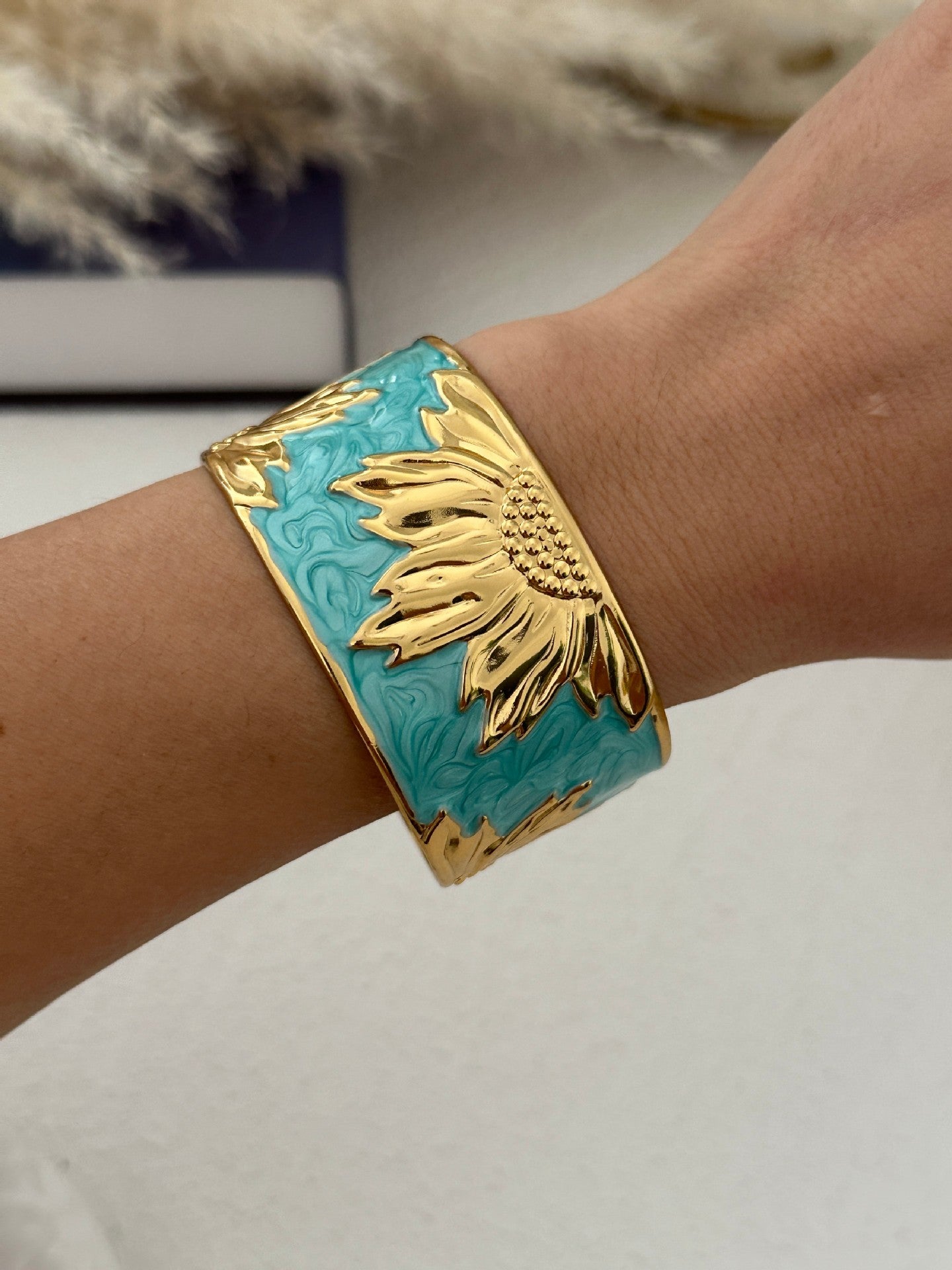 Vintage Geometric Leaf Flower Heart Star Drip Oil Stainless Steel Open Cuff Bracelet for Women