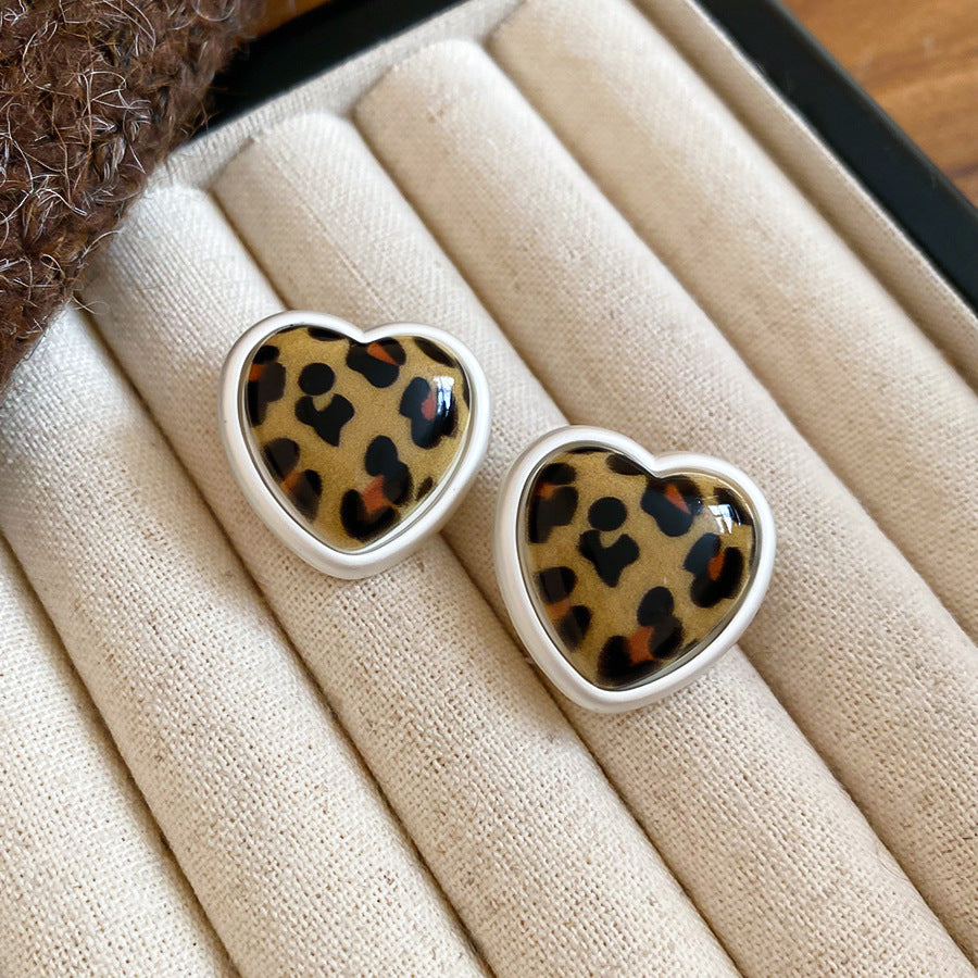 Pendientes de tuerca retro geométricos con diseño de estampado de leopardo con textura de terciopelo para mujer, aleación galvanizada, accesorio de moda minimalista de lujo