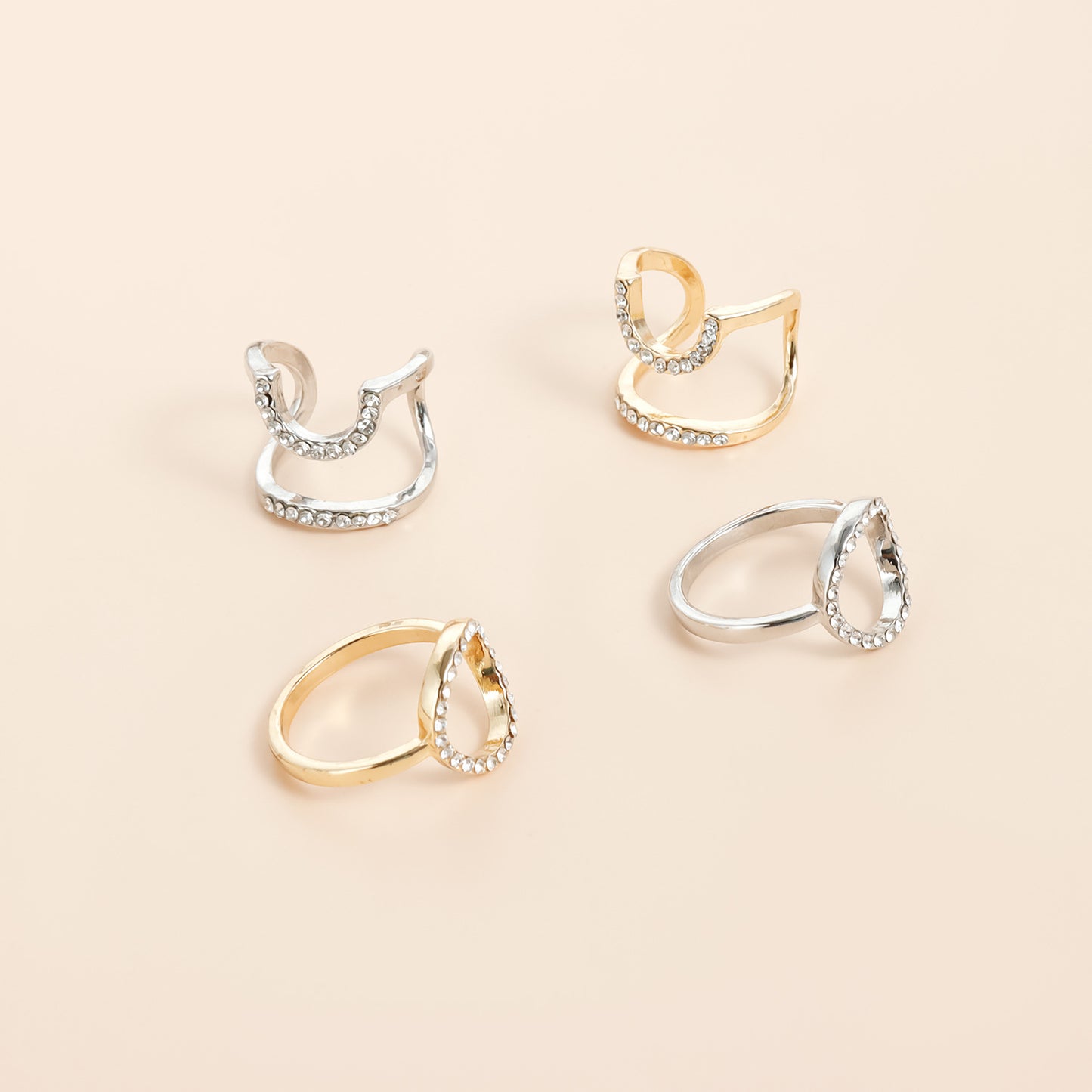 Anillo ajustable abierto geométrico para mujer con acabado metálico e incrustaciones de pedrería