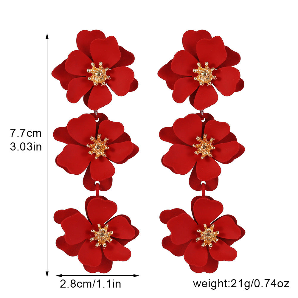 Pendientes Bohemios Florales para Mujer con Pétalos de Metal Pintados y Diseño de Camelia