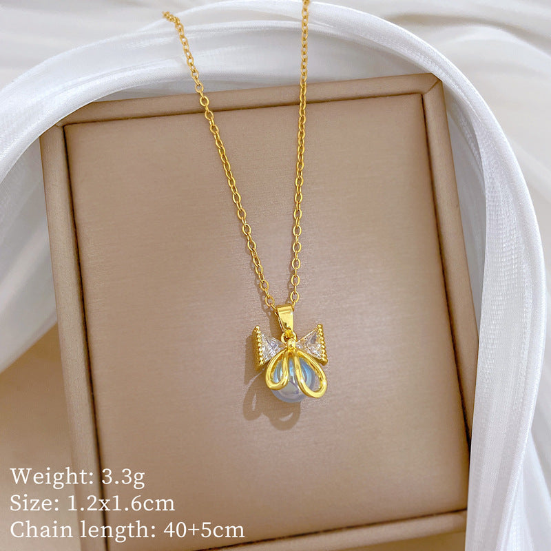 Sweet Minimalist Butterfly Pearl Rhinestone Brass Pendant Titanium Steel Necklace for Unisex