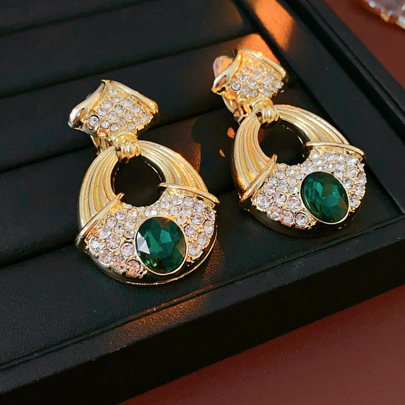 Vintage Chic Ginkgo Leaf Shaped Alloy Earrings with Rhinestone Inlay for Women, Lightweight Luxury Hoop-Style Ear Clips