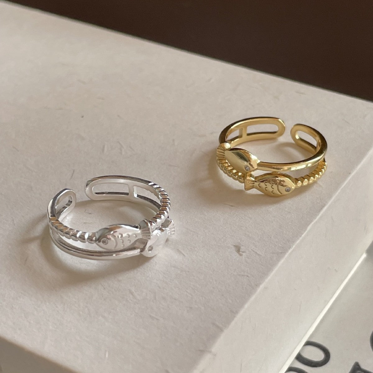 Anello Aperto da Donna Minimalista in Argento Sterling 925 con Pesce Animale