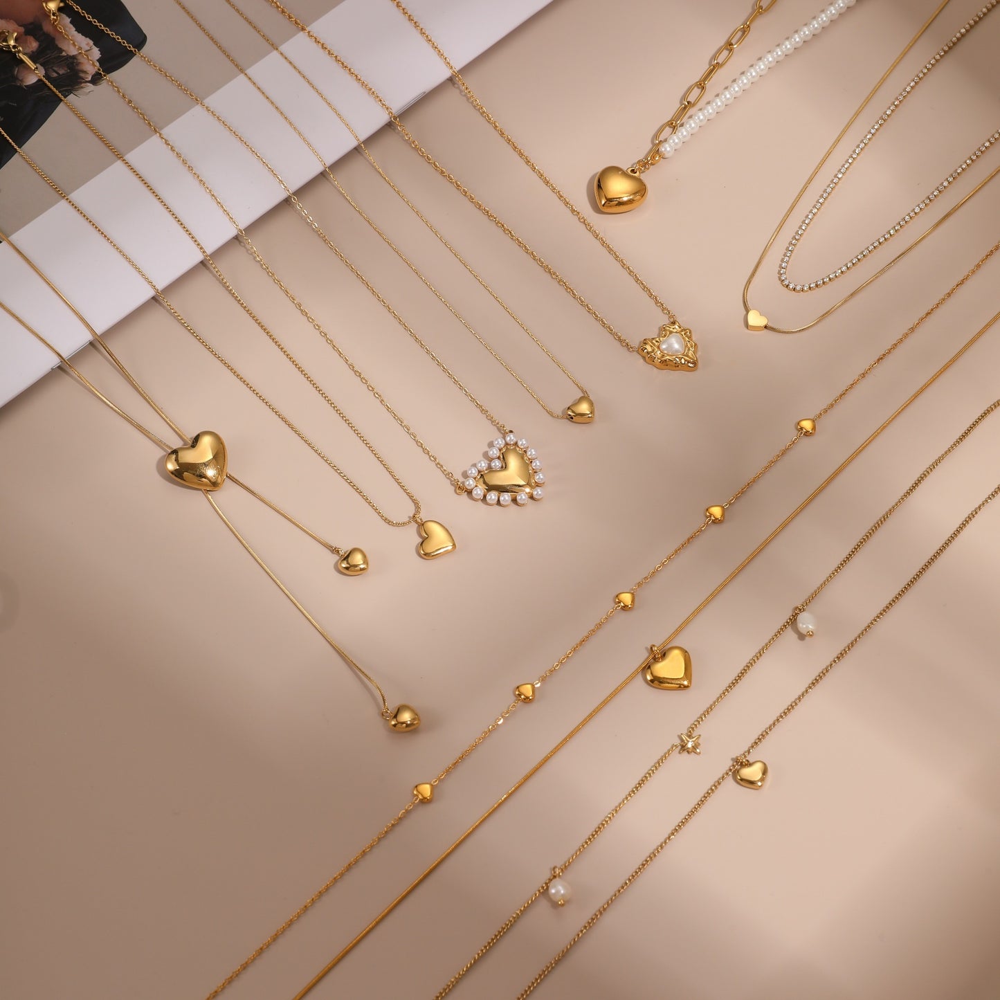Minimalist Heart-Shaped Stainless Steel Necklace with 18K Gold Plating and Pearl Accent for Women