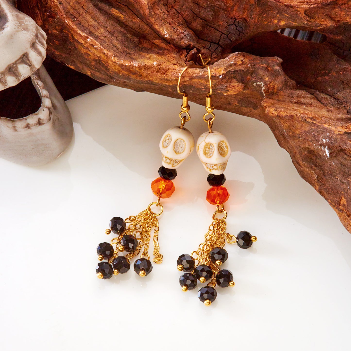 Dark Gothic Resin Skull Stud Earrings with Crystal Dangling Accents for Unisex Halloween Costume Jewelry