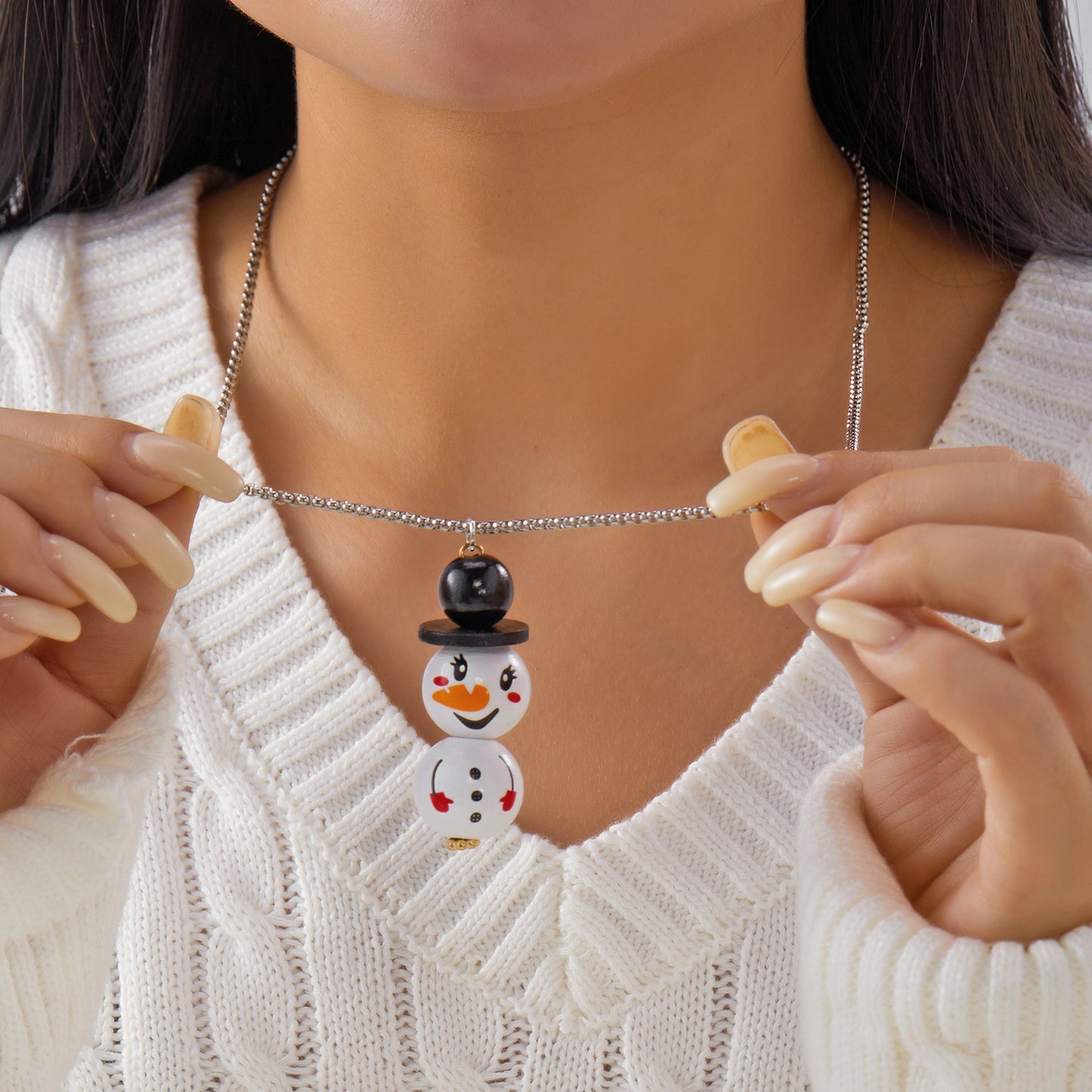 Collana con ciondolo a forma di pupazzo di neve in resina a tema natalizio con finitura placcata per donne e uomini, catena maglione festiva per le vacanze
