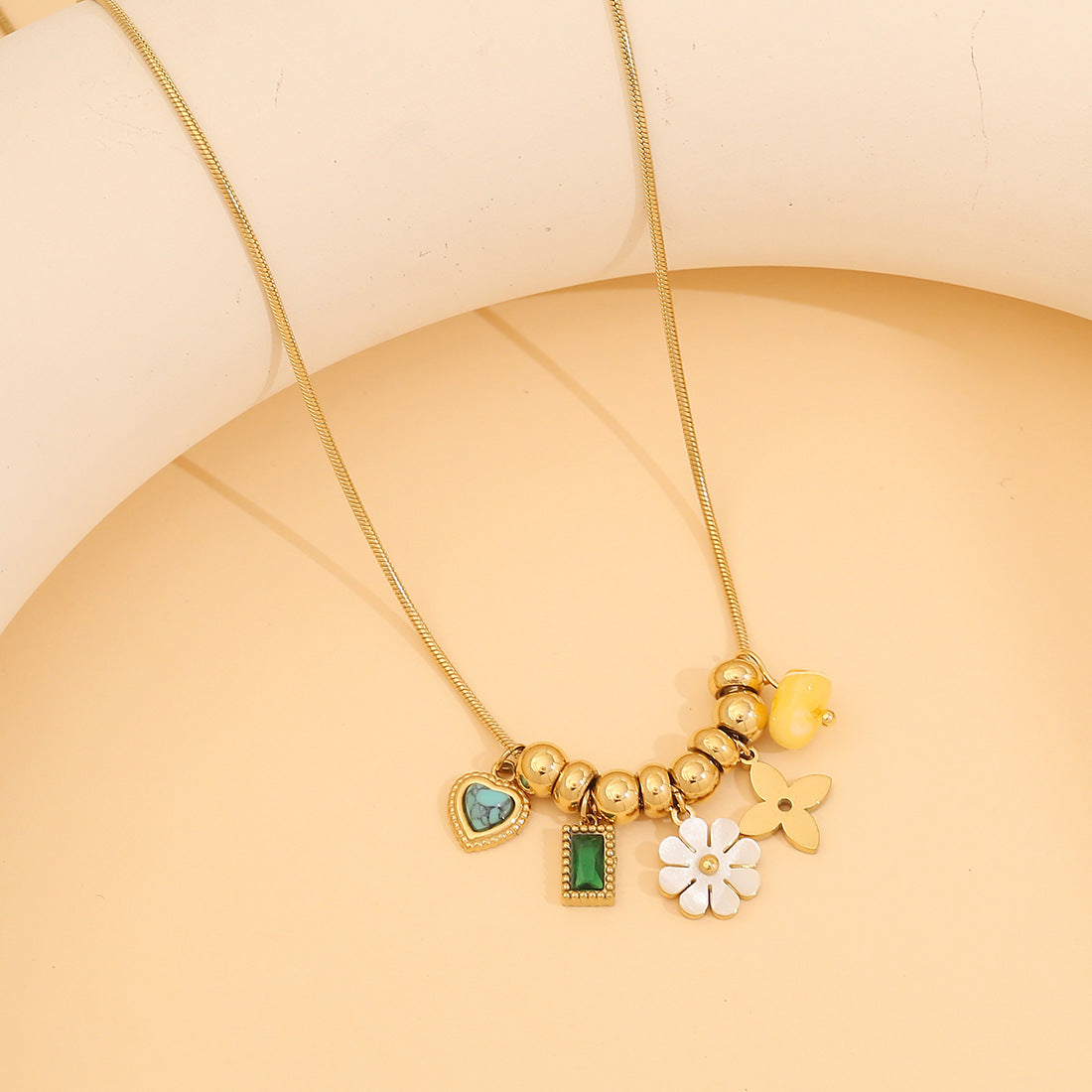Creative Floral Bee Pendant Necklace in Stainless Steel with Simulated Pearl and Turquoise Beads on Snake Chain