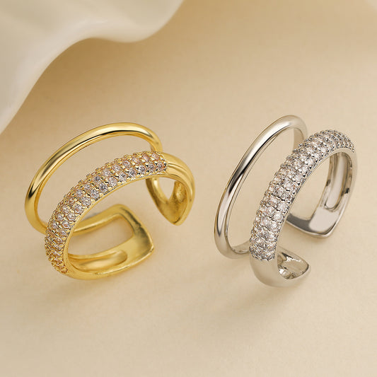 Anillo Abierto Geométrico Minimalista para Mujer Hecho de Latón con Baño de Oro Real e Incrustaciones de Zirconia
