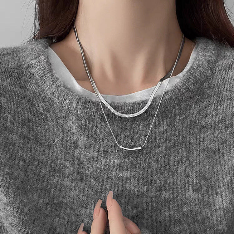 Collar minimalista de cadena de serpiente pulida de acero de titanio con forma de berenjena para hombres y mujeres, gargantilla unisex para combinar en capas