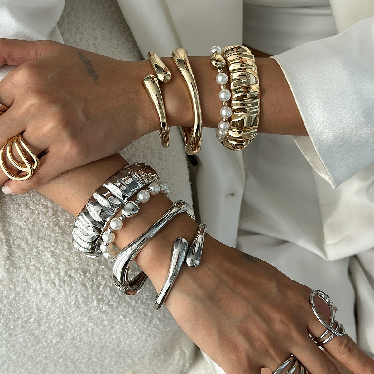 Irregular Geometric Alloy Plated Bracelet Set with Pearl Accents