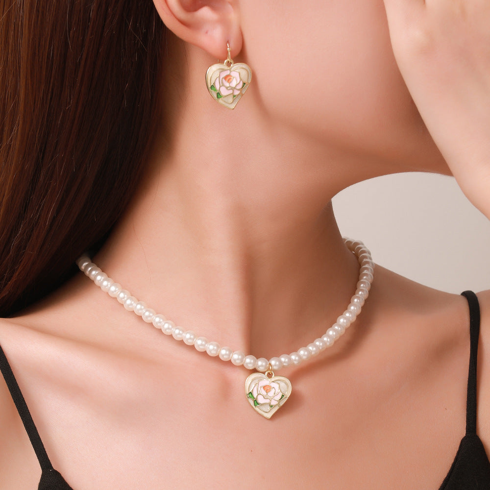 Vintage Elegant Drip Oil Heart Rose Pearl Pendant Necklace for Unisex