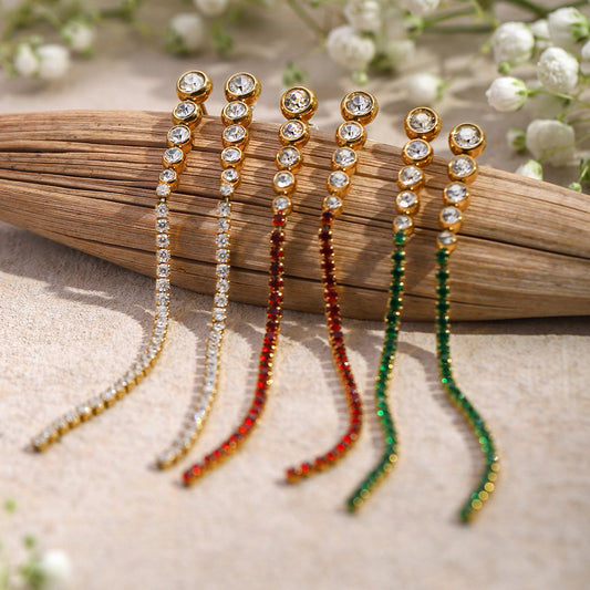 Pendientes minimalistas de acero inoxidable con baño de oro de 18 quilates y diseño de flecos de circonitas para mujer