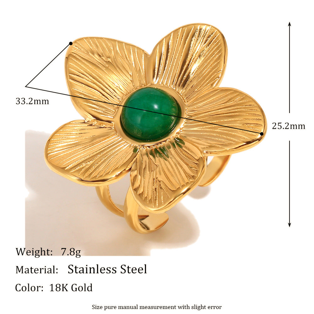 Vintage Style Floral Shaped Stainless Steel Ring with 18K Gold Plating for Women
