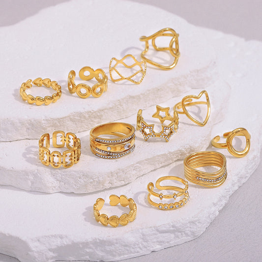Fashionable Heart-Shaped Stainless Steel Ring with 18K Gold Plating, Hollow Star and Beaded Edge Design, Multi-Layer Zircon Accent, Office-Appropriate Minimalist Jewelry for Women