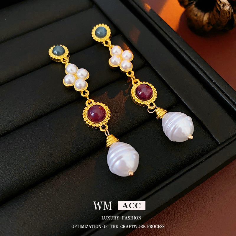 Vintage Style Geometric Pendant Necklace and Tassel Earrings Set with Imitation Pearl Accents and Gold-Plated Alloy Components for Women