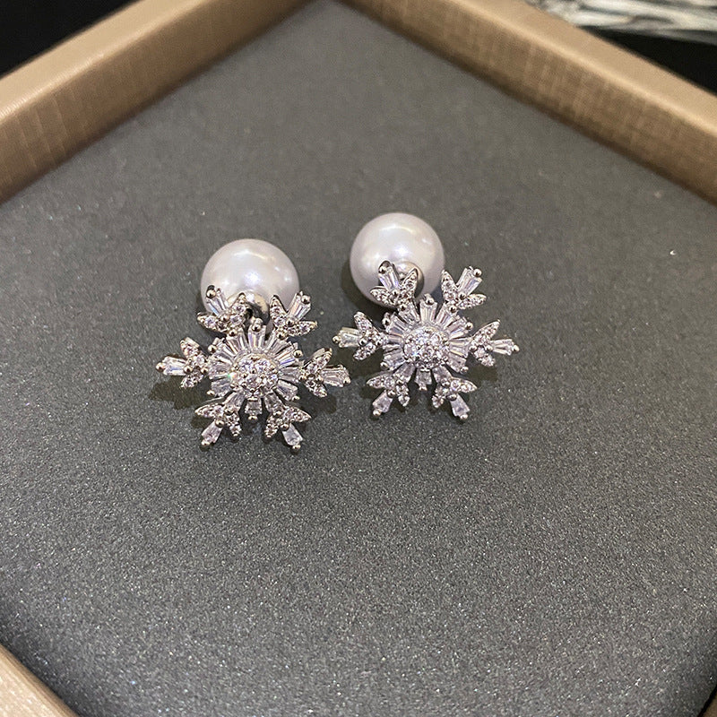 Eleganti Orecchini a Perno da Donna in Stile Francese Vintage con Zirconi Geometrici e Perle Imitazione