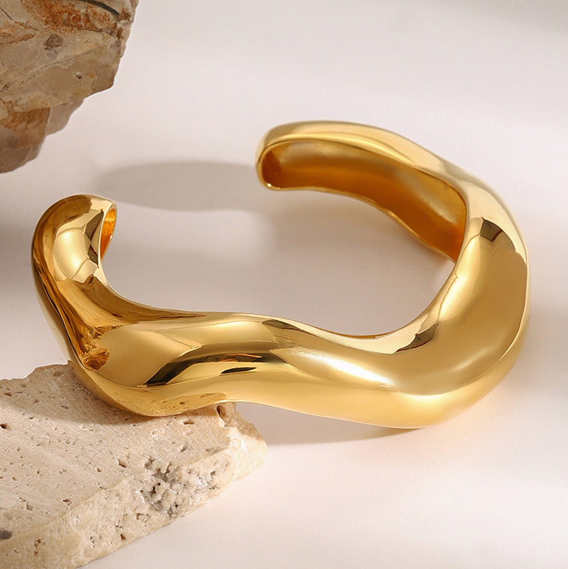 Pulsera de acero inoxidable geométrica minimalista chapada en oro para mujer