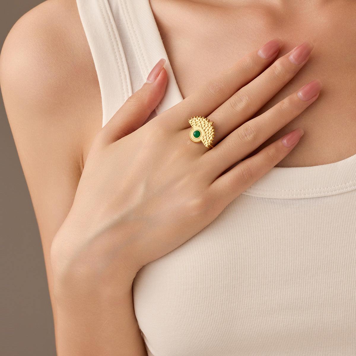 Anillo con forma de abanico a la moda de acero inoxidable con baño de oro de 18 quilates e incrustaciones de turquesa, ajustable para mujer