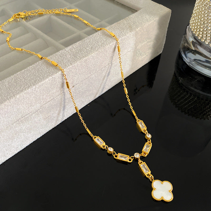 Sweet White Mother of Pearl Four-Leaf Floral Geometric Titanium Steel Necklace with Cubic Zirconia for Unisex