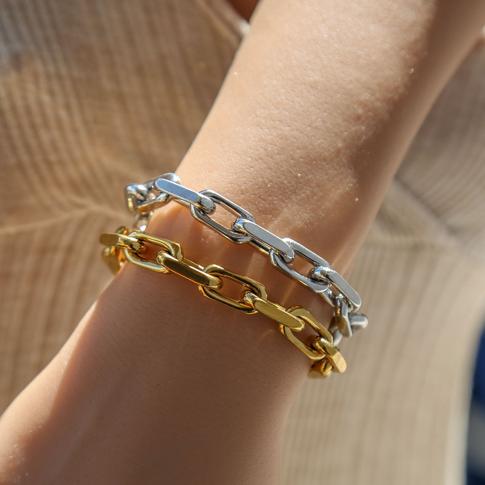 Pulsera unisex de acero inoxidable chapada en oro con diseño atrevido, estilo urbano y estética hip-hop