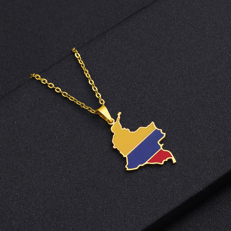 Collana con ciondolo geometrico etnico vintage in acciaio inossidabile con finitura placcata e catena O per unisex