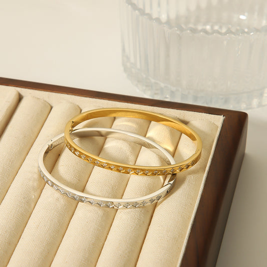 Minimalist Stainless Steel Plated 18K Gold Rhombus Shape Inlaid Rhinestone Bracelet for Women