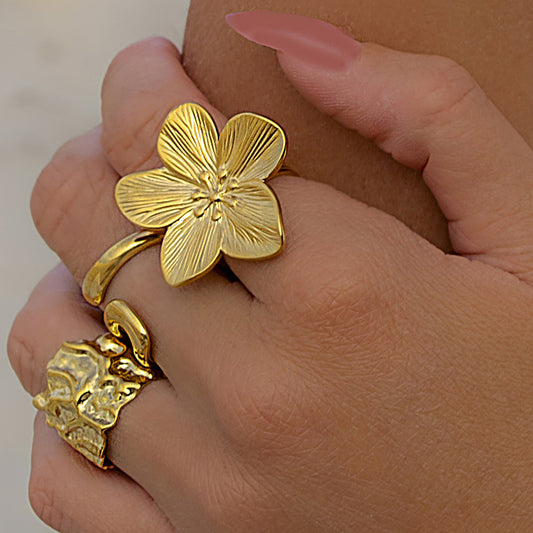 Fashionable Geometric Stainless Steel Plated Ring for Women with Elegant Floral-Inspired Design