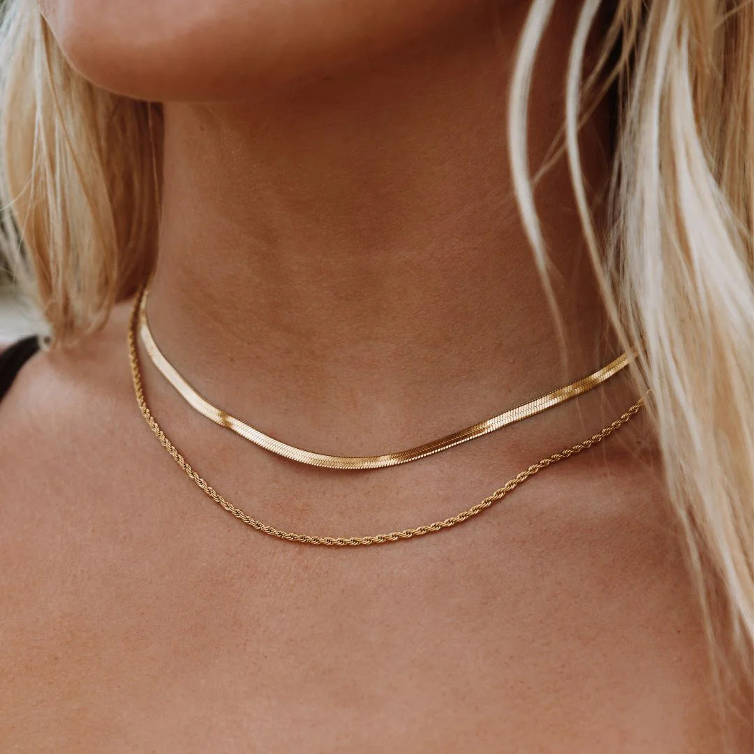 Collar de cadena de serpiente de doble capa de acero titanio chapado geométrico casual de lujo de acero inoxidable para unisex
