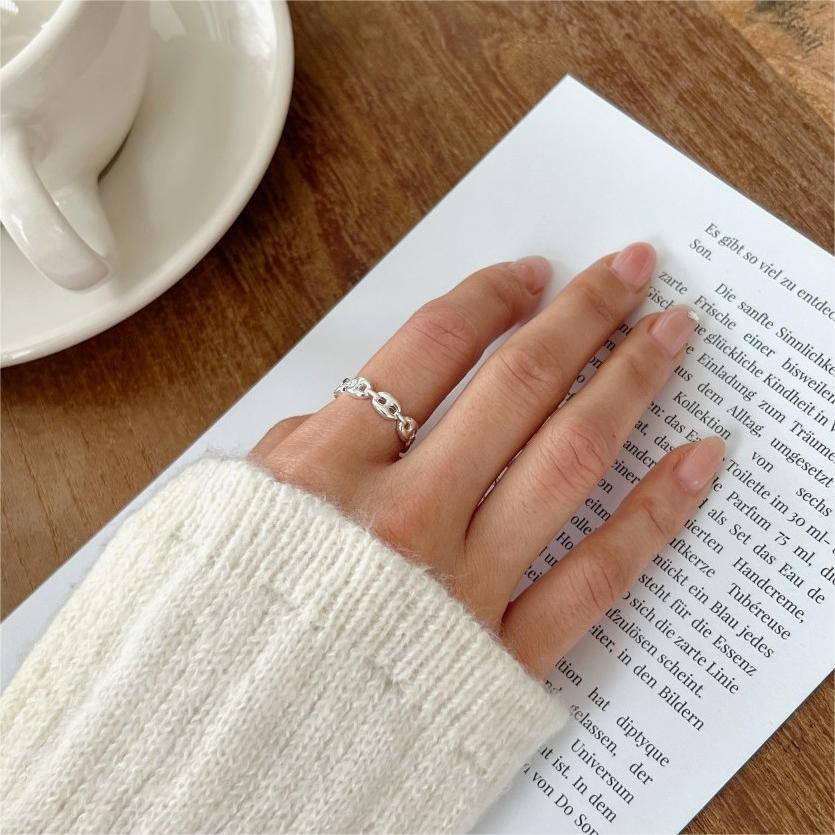 Minimalist Heart-Shaped 925 Sterling Silver Ring with Beveled Square Accent for Women