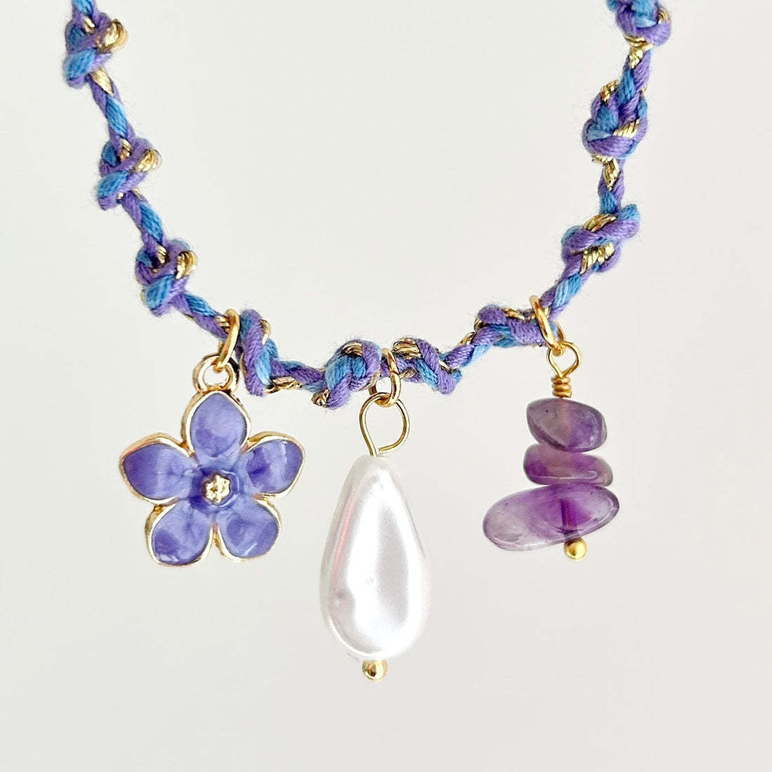 Collana da donna con ciondolo a farfalla a stella, perla e barretta placcata in titanio e acciaio personalizzata