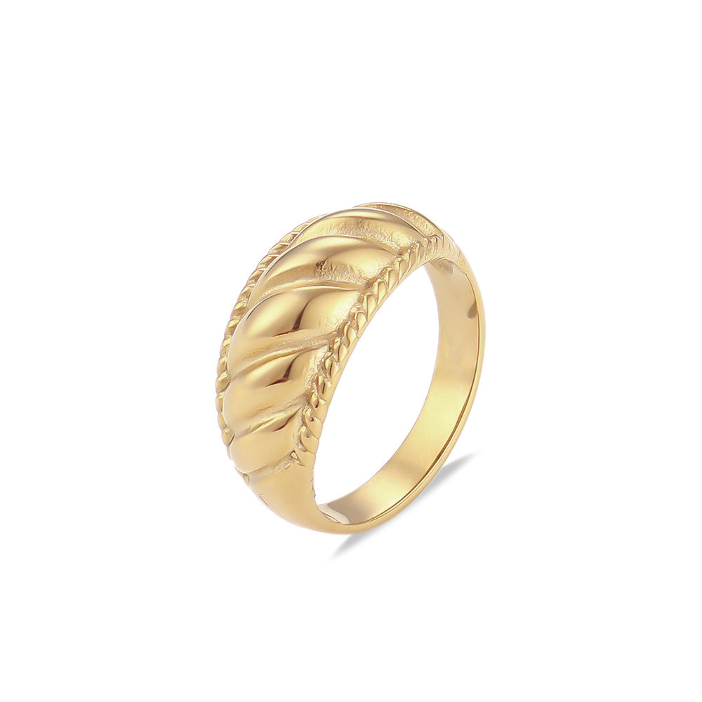 Fashionable OL Style Geometric Heart-Shaped Stainless Steel Hollow Twisted Ring with Plating Finish for Women