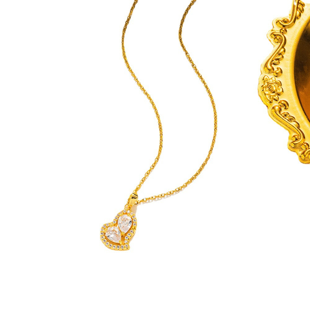 Collana minimalista di lusso in acciaio al titanio a forma di cuore con ciondolo a pavé di zirconi e catena a O placcata in oro 18 carati