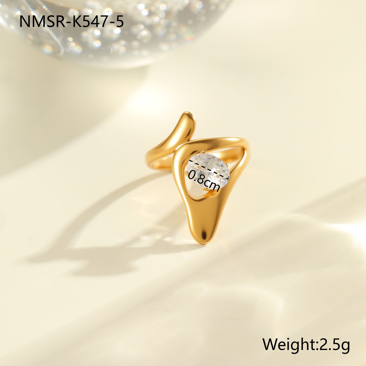 Anillo Minimalista Geométrico de Acero Inoxidable con Baño de Oro de 18K y Detalles de Zirconia para Mujer