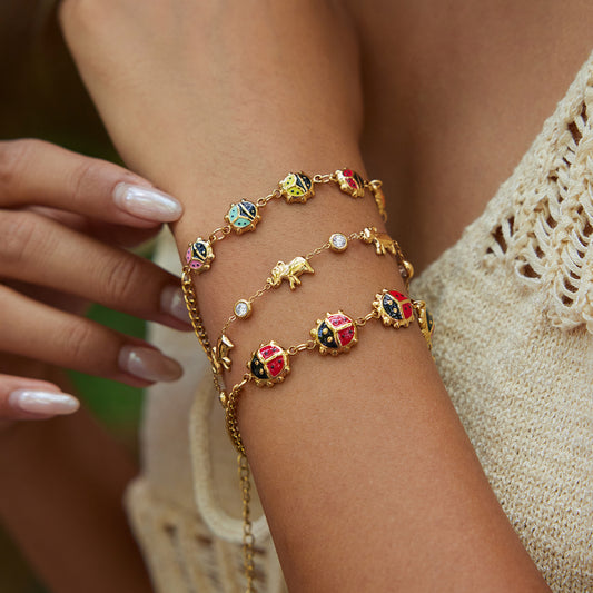 Collar con colgante esmaltado en forma de mariquita a la moda, de acero de titanio para mujer, accesorio de estilo oficina, moderno con diseño de insecto geométrico
