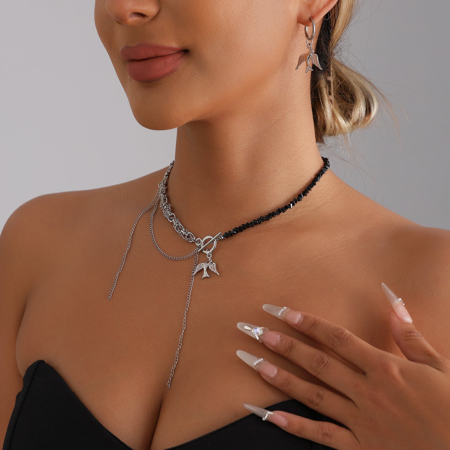 Elegant Minimalist Heart Geometric Crystal Inlay Alloy Plated Necklace for Women