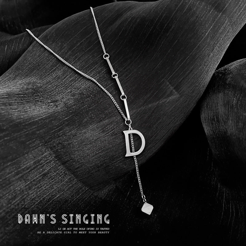 Minimalist Titanium Steel Letter Pendant Necklace for Women Short Clavicle Chain with Rhinestone Inlay Geometric Design