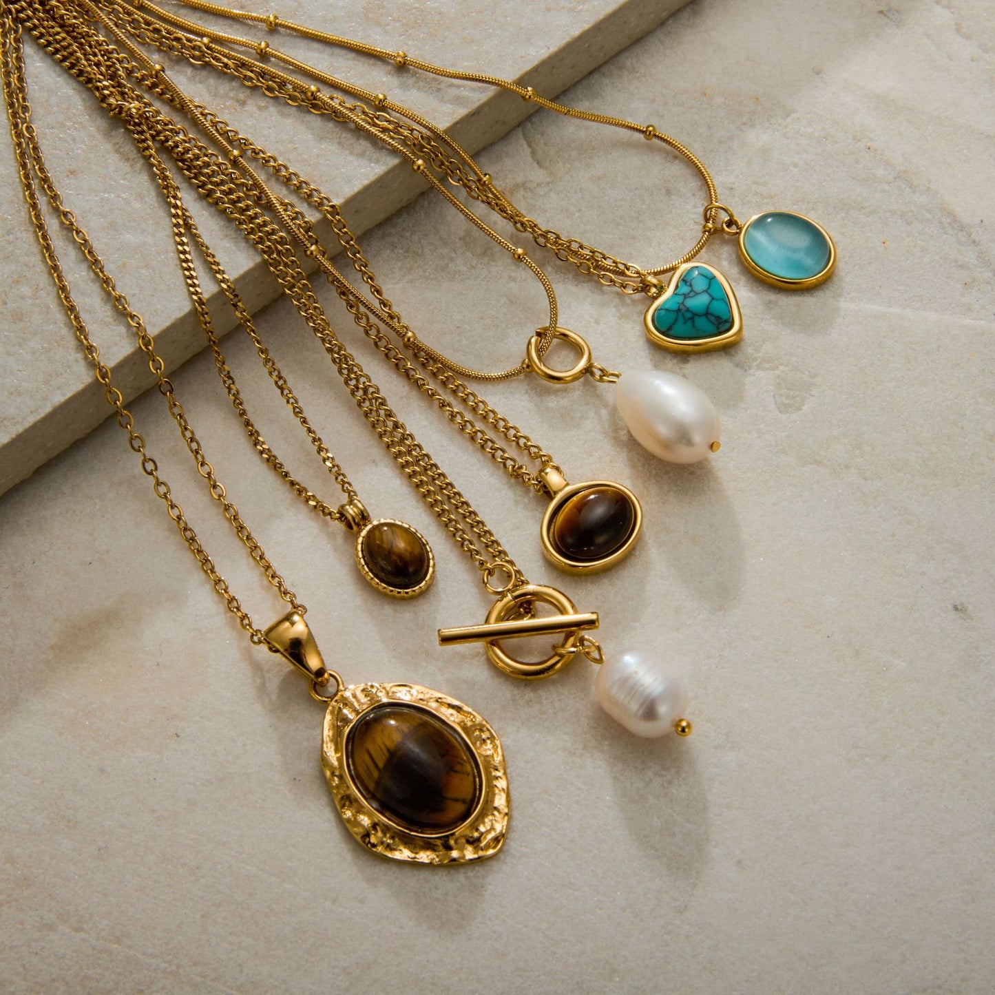 Collana con pendente in perla in acciaio al titanio geometrico minimalista con finitura placcata da donna Catena per clavicola in acciaio inossidabile