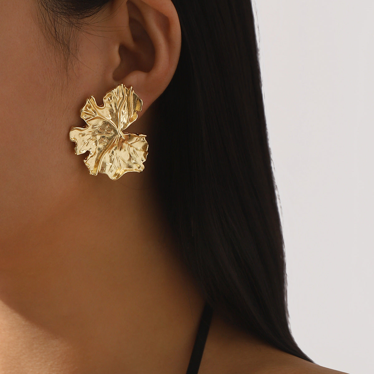 Pendientes de Aleación Florales estilo Ins para Mujer con Diseño de Pétalos Geométricos y Acabado Chapado