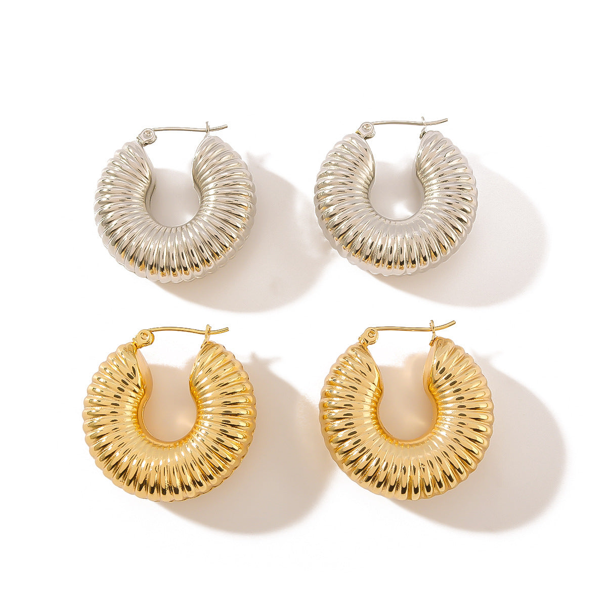 Orecchini a Cerchio Vuoti Geometrici in Acciaio Inossidabile con Placcatura in Oro 18K da Donna
