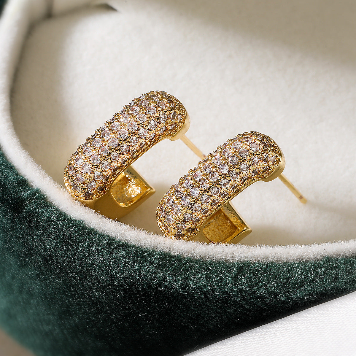 Geometric Stud Earrings for Women Made of Brass with Real Gold Plating and Micro-Paved Zirconia, Fashion-Forward Minimalist Design
