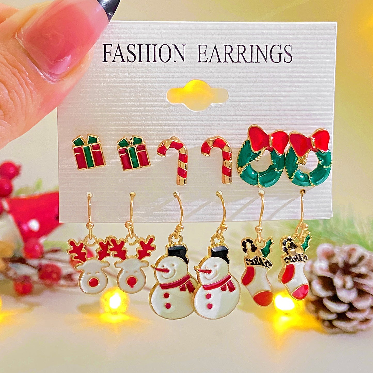 Set de pendientes de aleación con motivos navideños de muñeco de nieve, copo de nieve, reno y árbol de Navidad para mujer