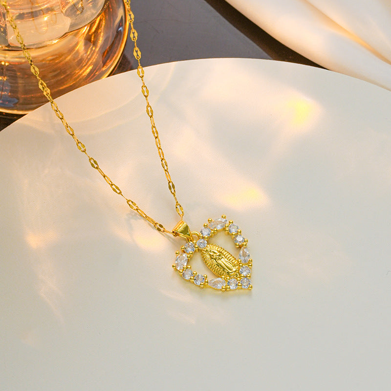 Fashionable Geometric Heart-Shaped Titanium Steel Pendant Necklace with Zirconia for Women