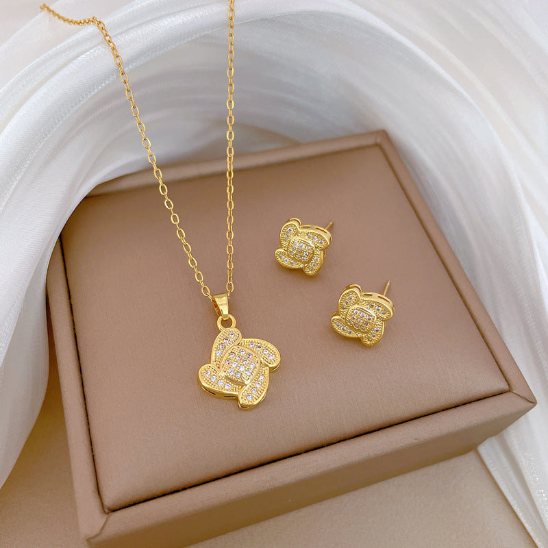Minimalist Clover-Shaped Titanium Steel Pendant Necklace and Earrings Set with Hollow-Out Design and Plated Finish