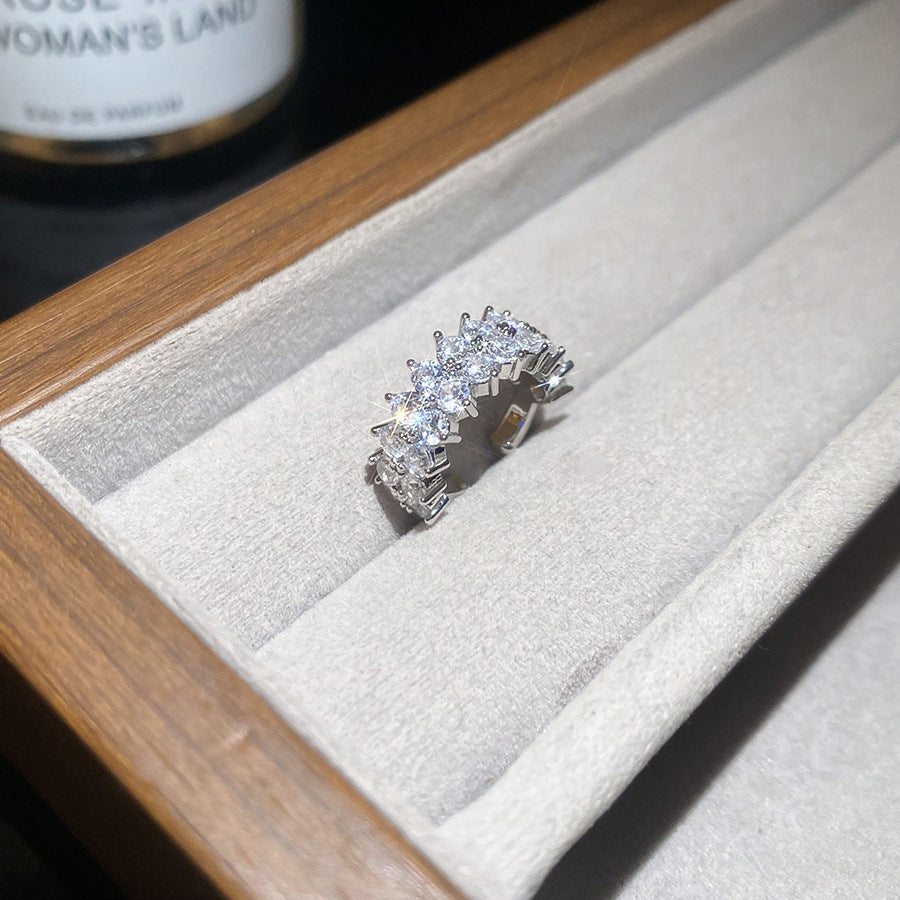 Orecchini a perno geometrici minimalisti con perla e accenti di zirconi, per donna, orecchino a clip, gioielli alla moda