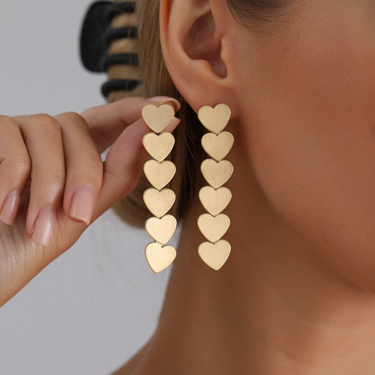 Orecchini a perno a cuore geometrico minimalista in lega di zinco con finitura galvanizzata da donna